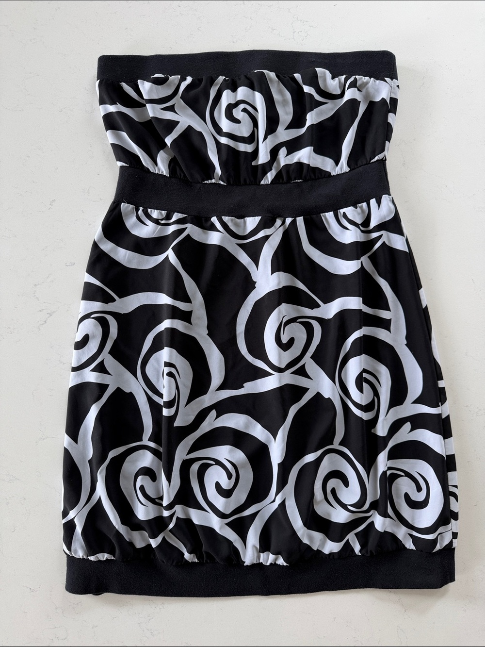Old Navy Black & White Strapless Swirl Print Dress